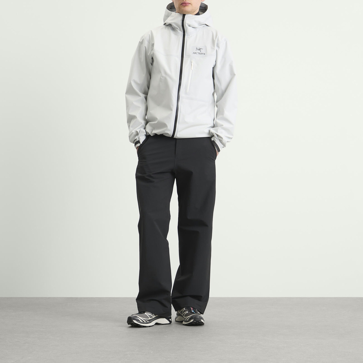 Arc'teryx Men's Alpha SL Gore-Tex Jacket in Arctic Silk/Black