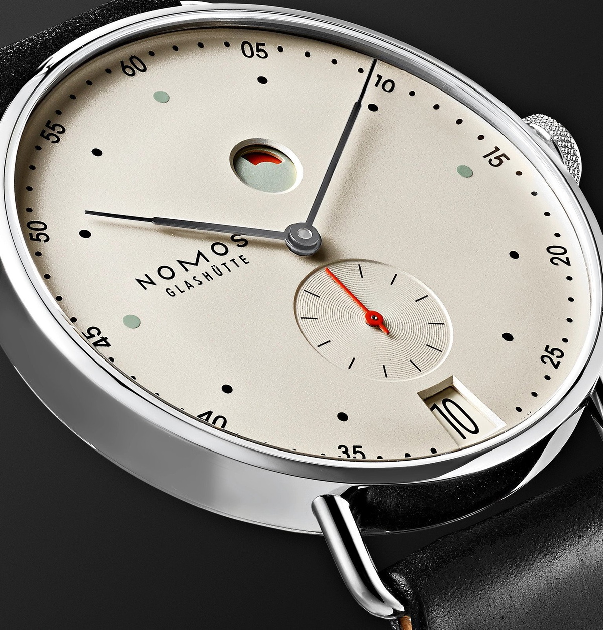 Nomos metro gangreserve hotsell