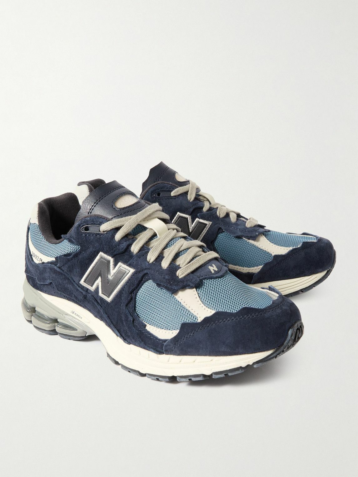 New Balance sneakers in mesh leather and suede