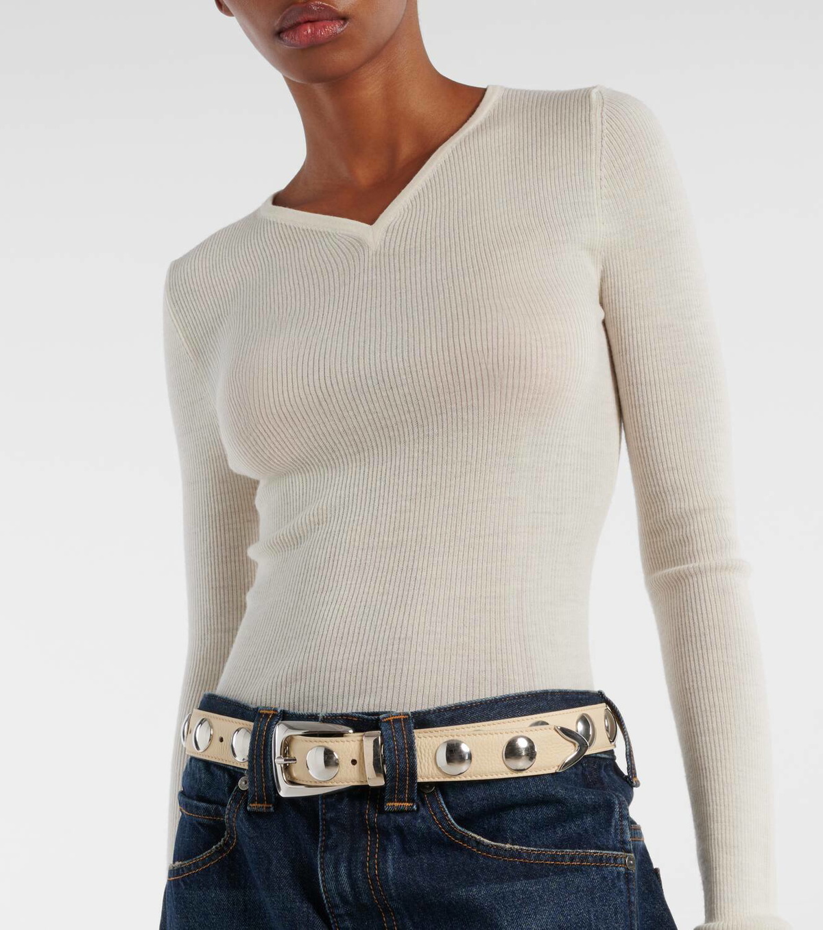 【関税込み】KHAITE ベージュ Benny ベルト KHAITE Benny studded leather belt | NET-A-PORTER