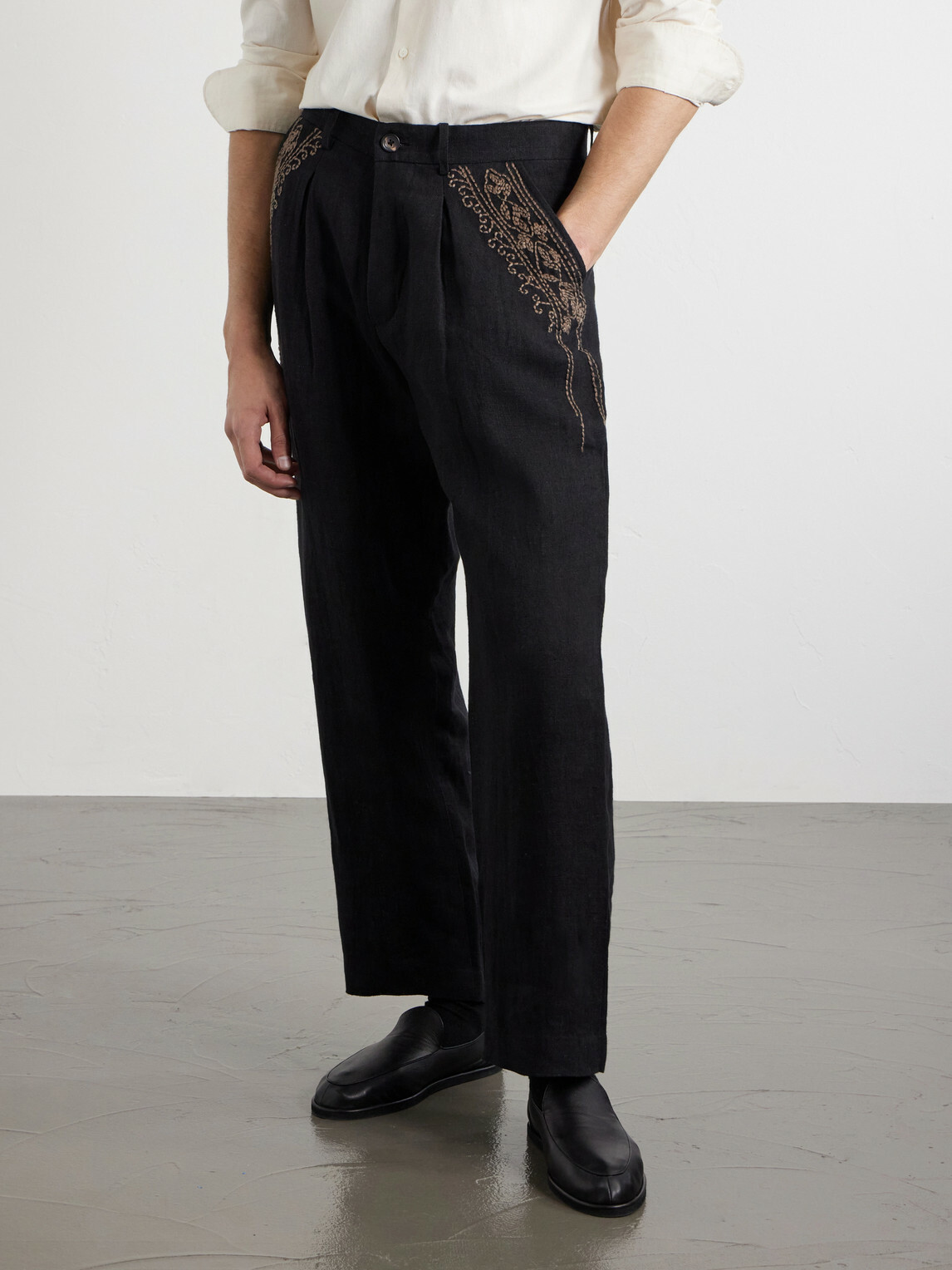 Kartik Research - Straight-Leg Zardozi Embroidered Pleated Linen Trousers - Black