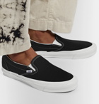 Vans - UA OG Classic LX Canvas Slip-On Sneakers - Black