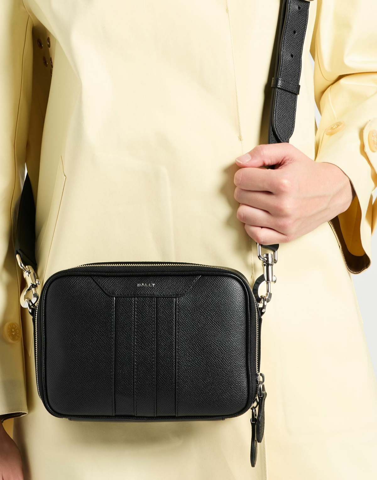 Bally Womens Cross-body bag in Black