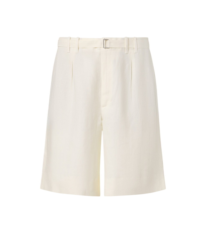 Photo: Stòffa Belted linen Bermuda shorts