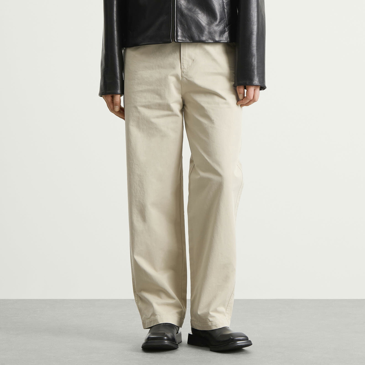 Carter Young Men's Big Ben Chino in Pale Khaki