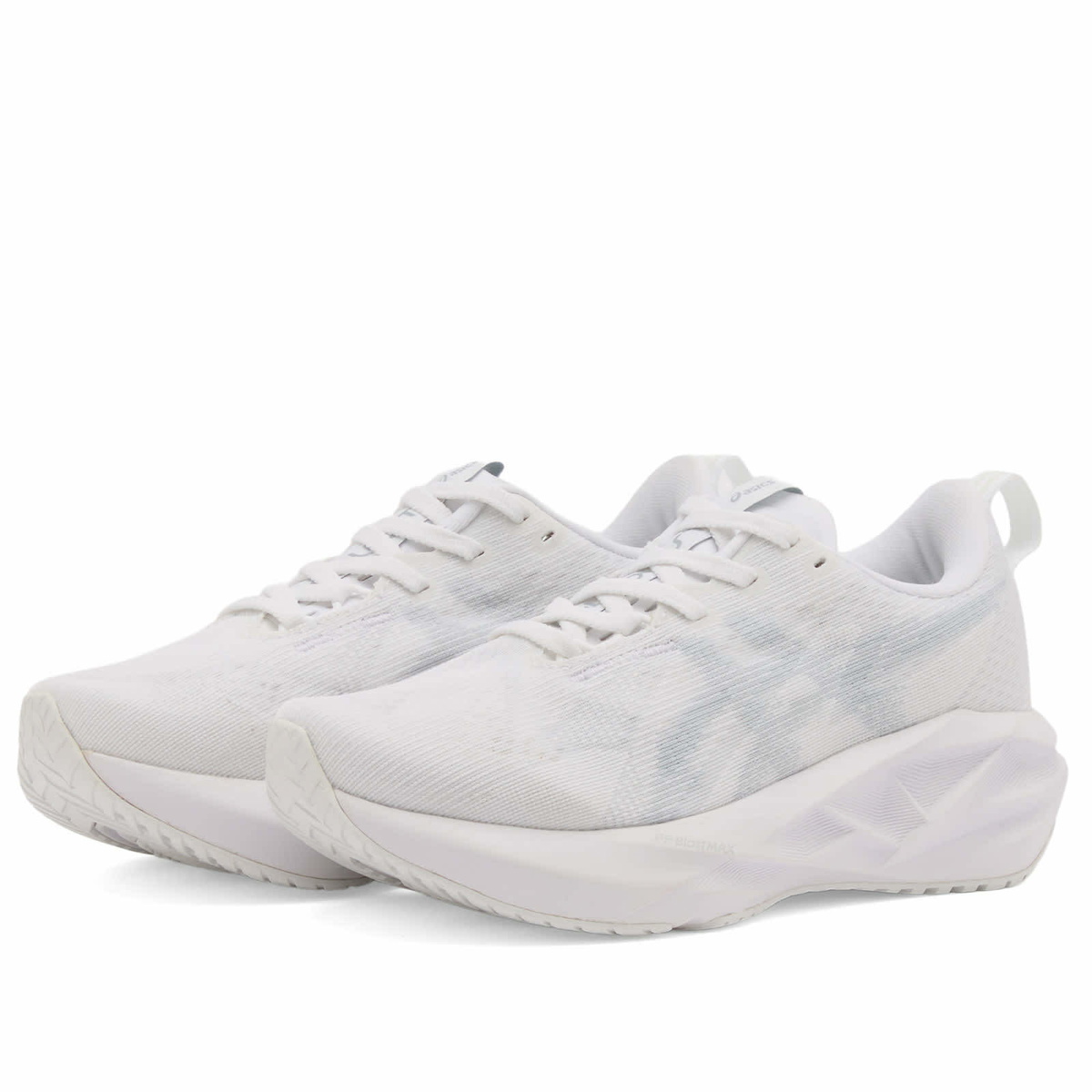 Asics Running NOVABLAST 5 in White/Piedmont Grey