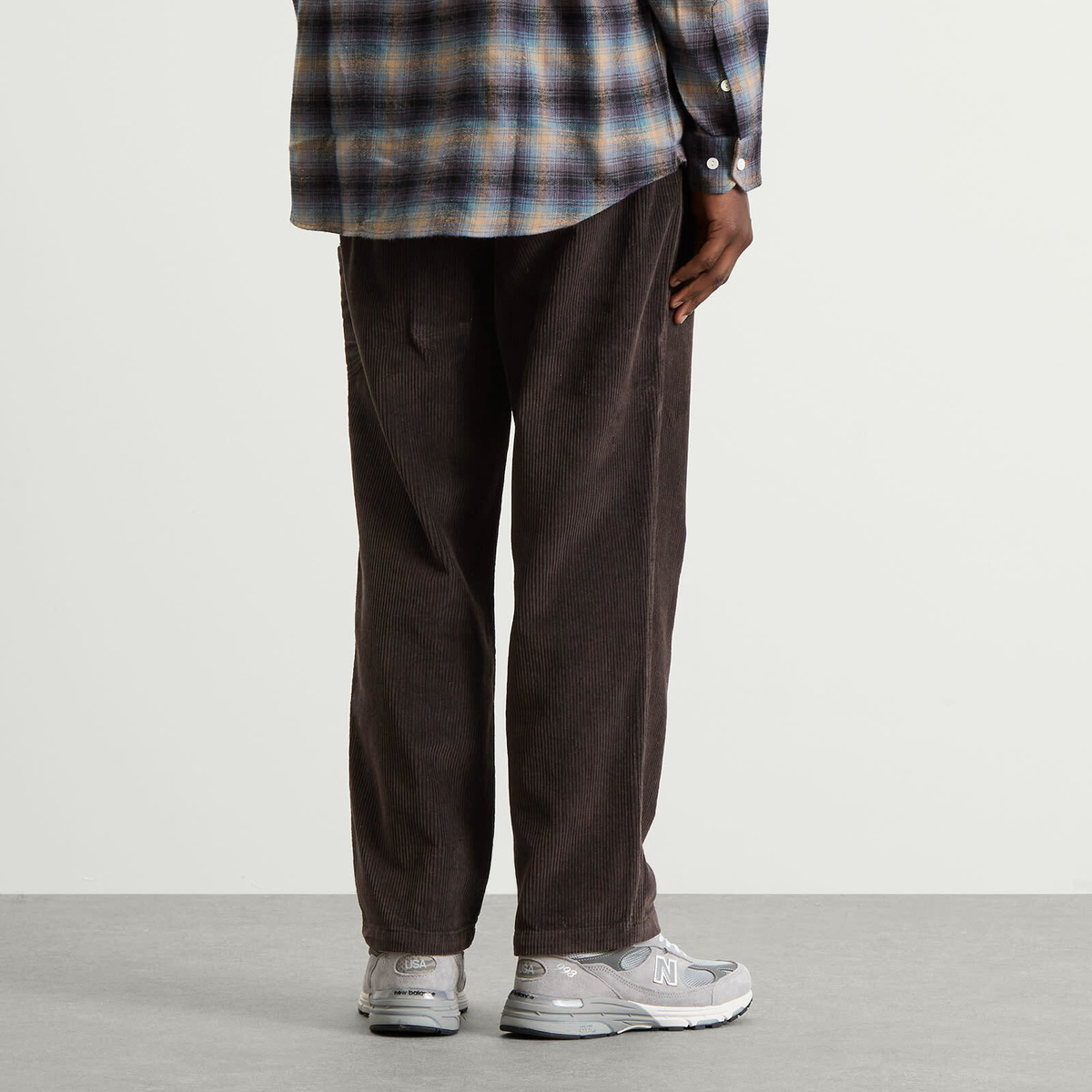 FrizmWORKS Men's Corduroy Wide One Tuck Pants in Charcoal