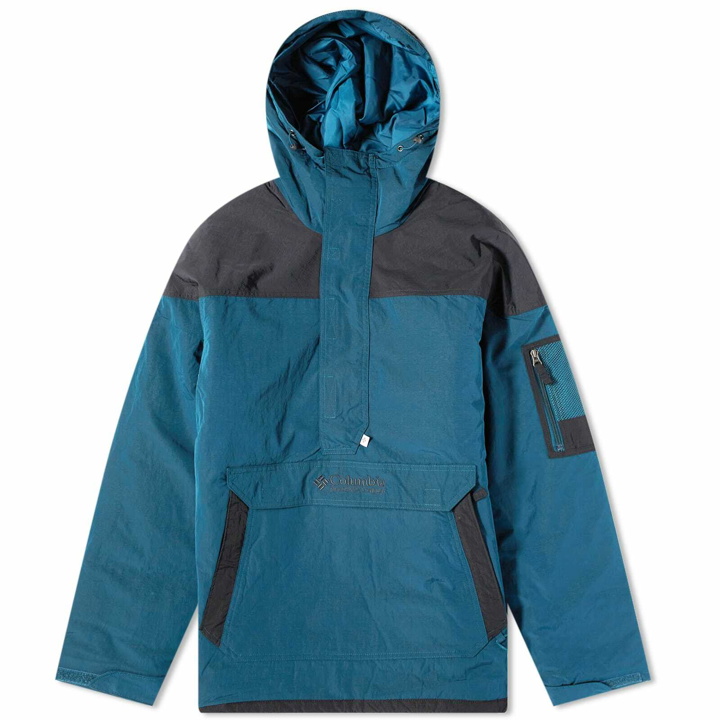 Photo: Columbia Men's Challenger™ Remastered Pullover Jacket in Night Wave