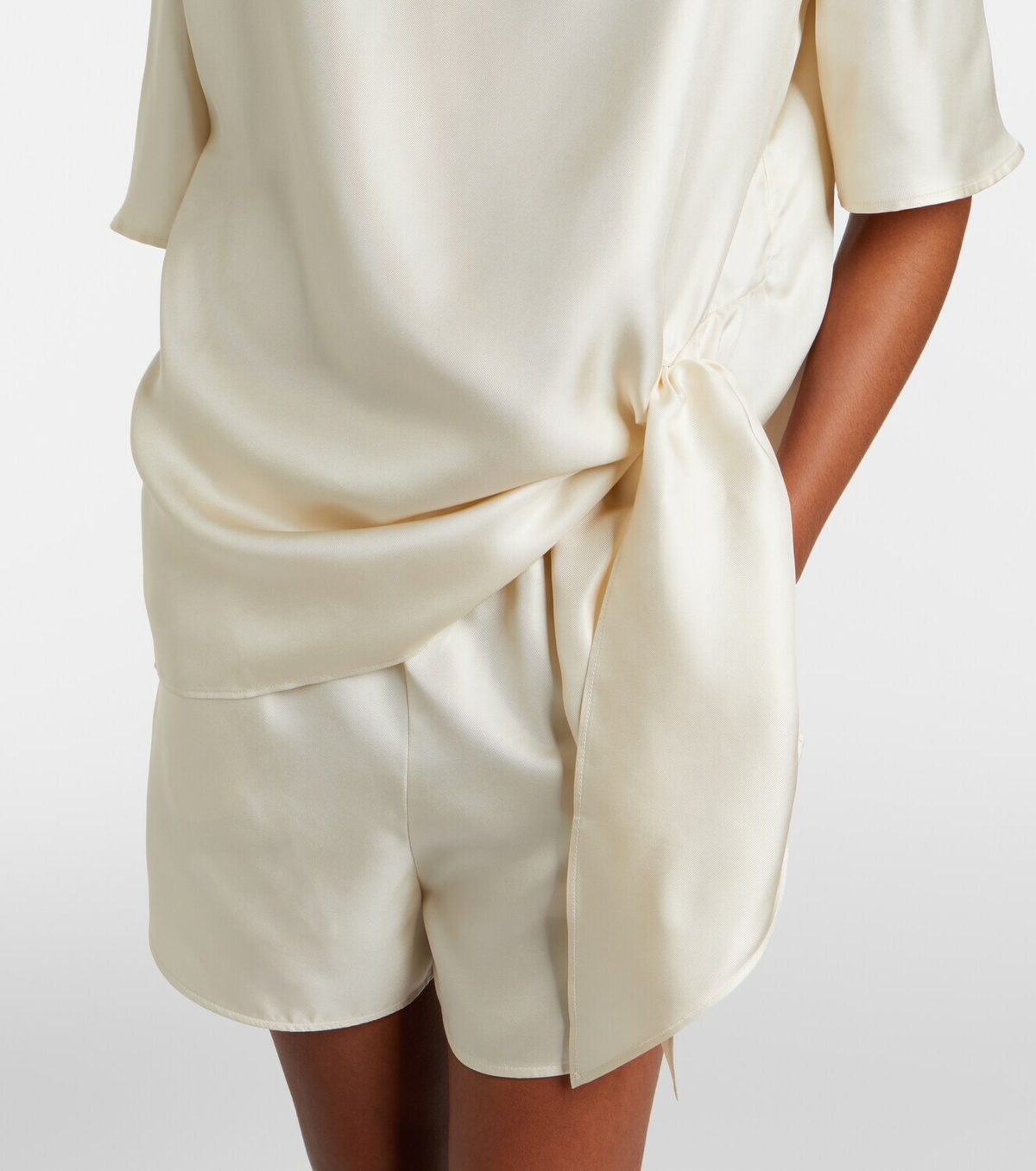 Loulou de Saison Mano silk satin top