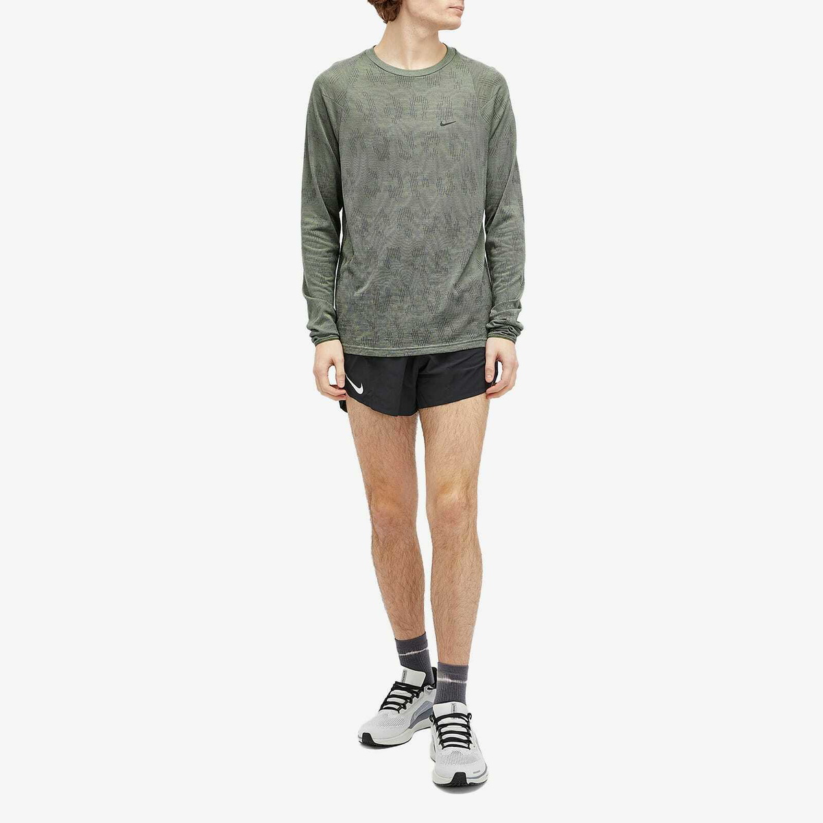 Nike Running Men's Nike Run Division Long Sleeved T-Shirt in Jade Horizon/Iron Grey