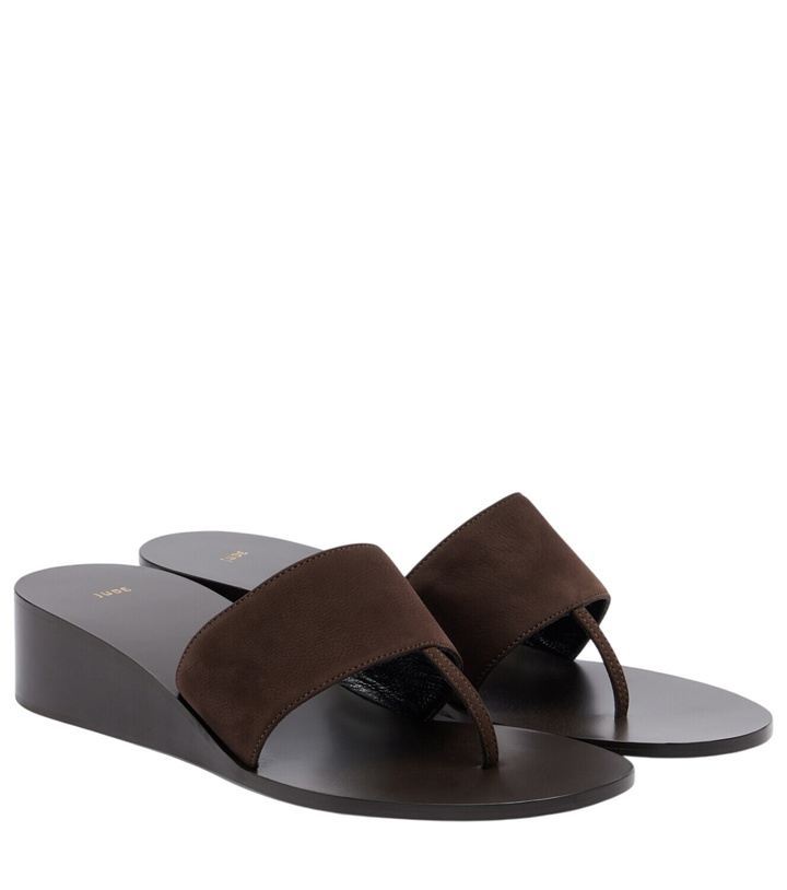 Photo: JUDE Lucille leather wedge thong sandals