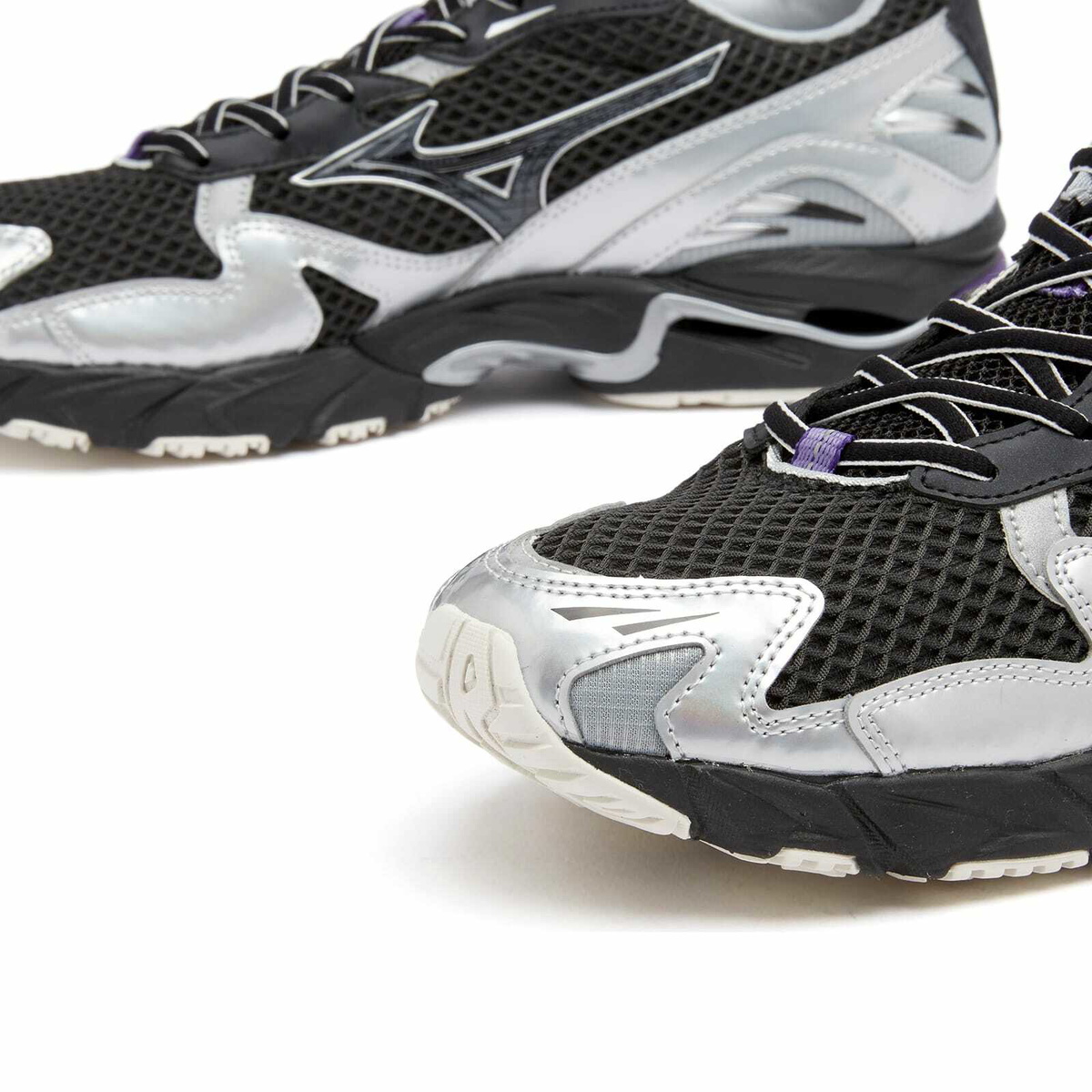 Mizuno Wave Rider 10 "Millenium" in Black Sand/Purple Haze