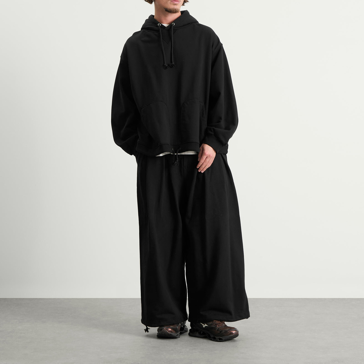 Anglan Men's Double Valley Tuck Sweat Hoodie in Black
