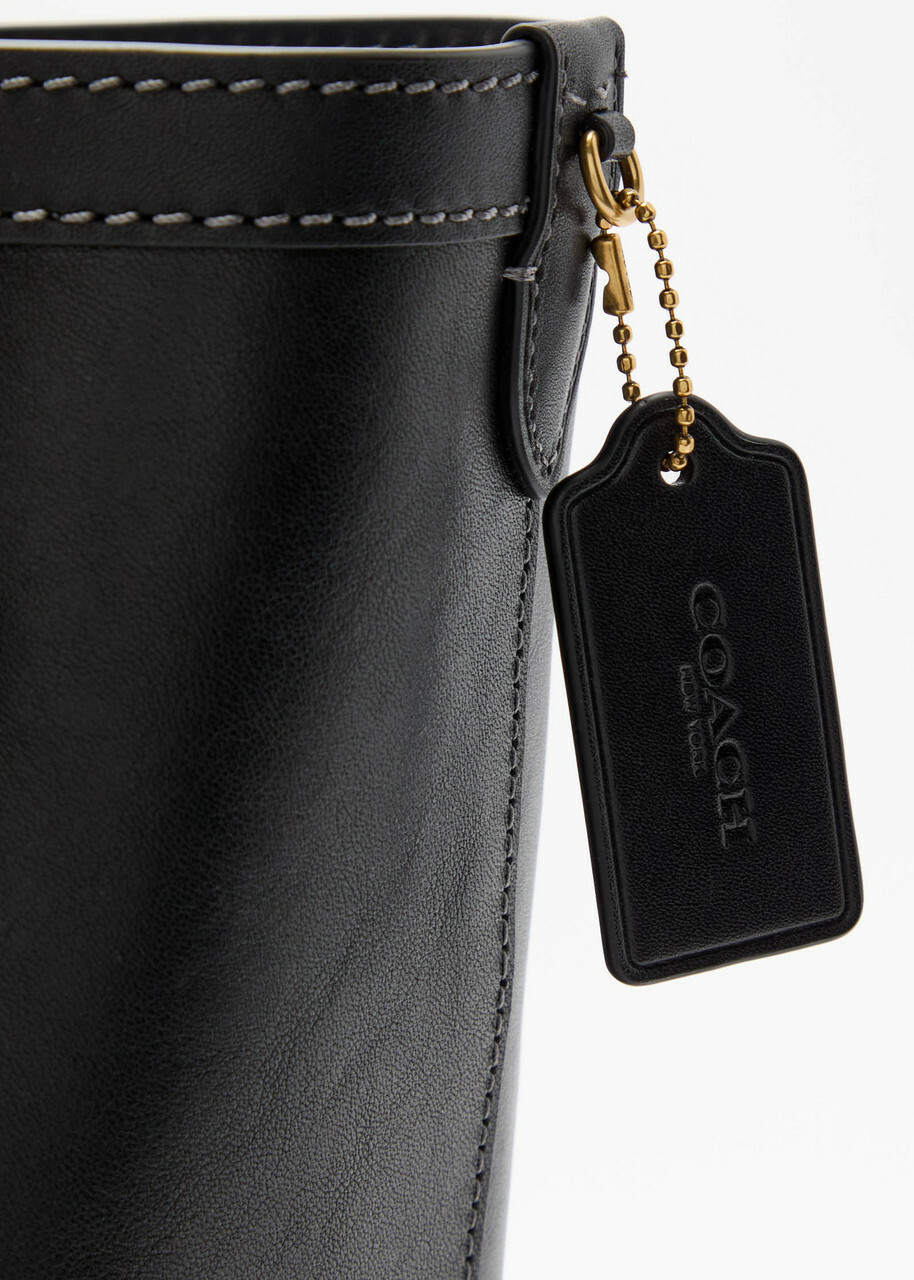 Coach Gramercy Grained Leather Tote - Black - One Size