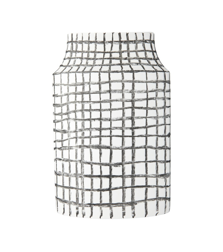 Photo: Cassina Post Scriptum round vase by Formafantasma