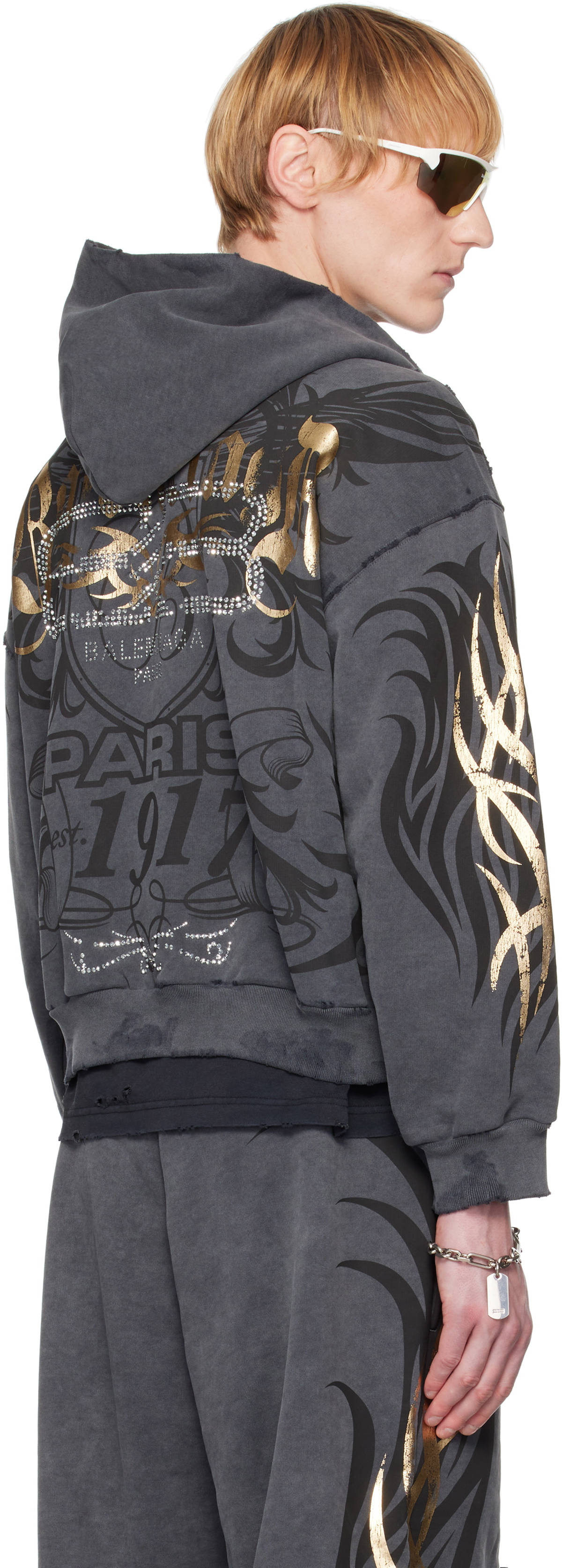 【BALENCIAGA】TACKY GOLD ジップアップ HOODIE ロゴ 2色 Balenciaga Tacky Gold Zip-Up Hoodie Regular Fit | Saks Fifth
