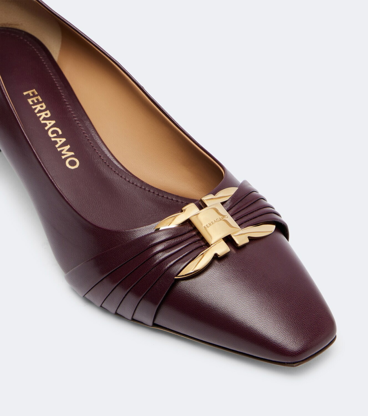 Ferragamo Tillya leather pumps