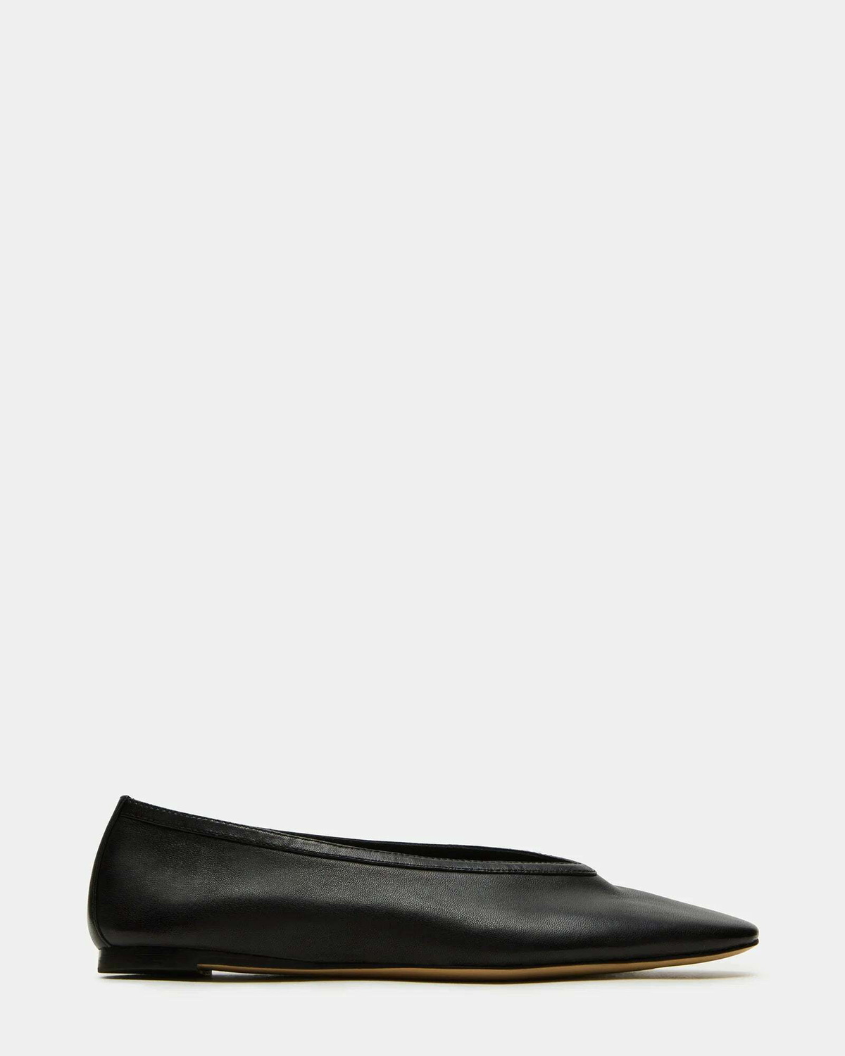 Steve Madden Leni Flats in Black