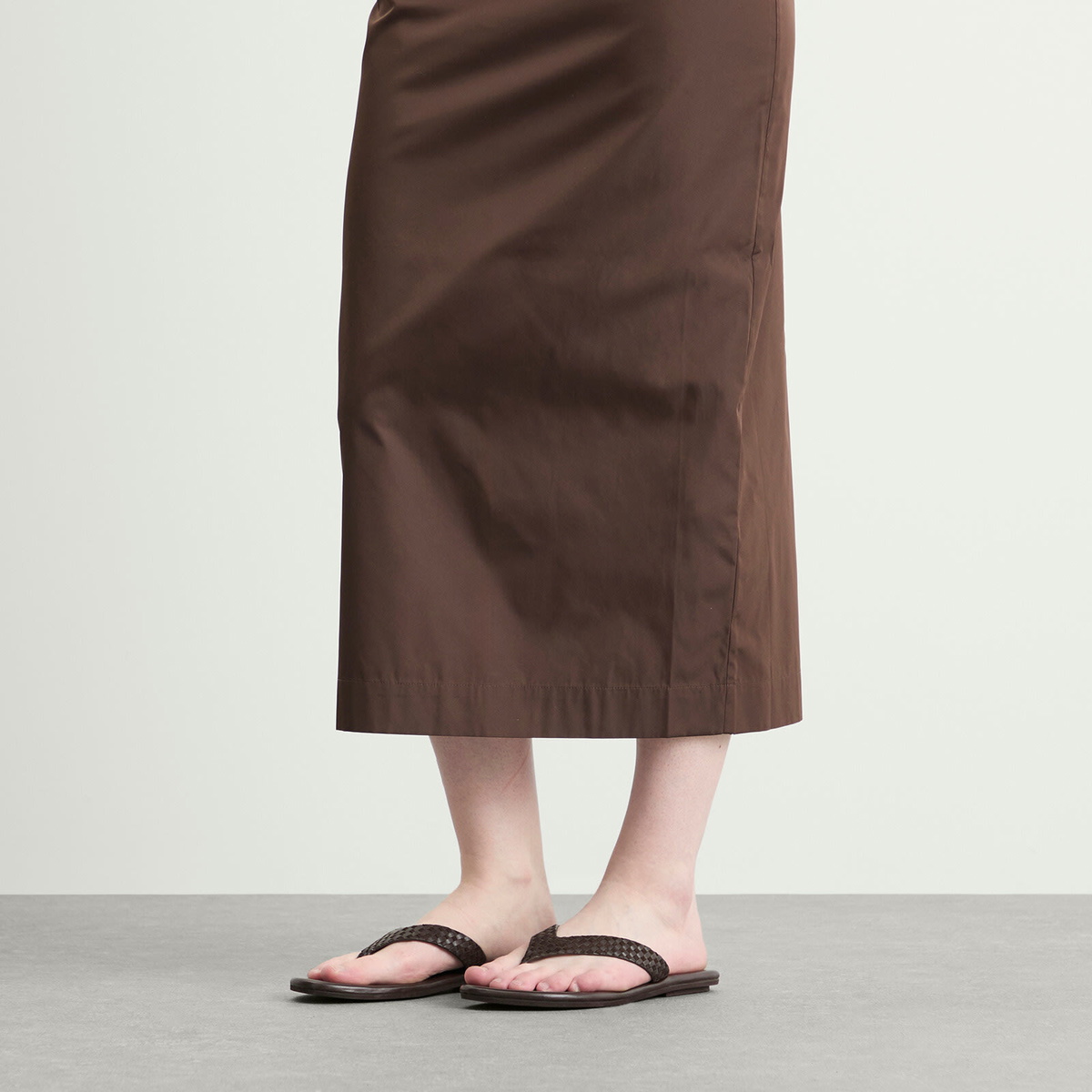 ST. Agni Women's Lattice Weave Thong in Coffee