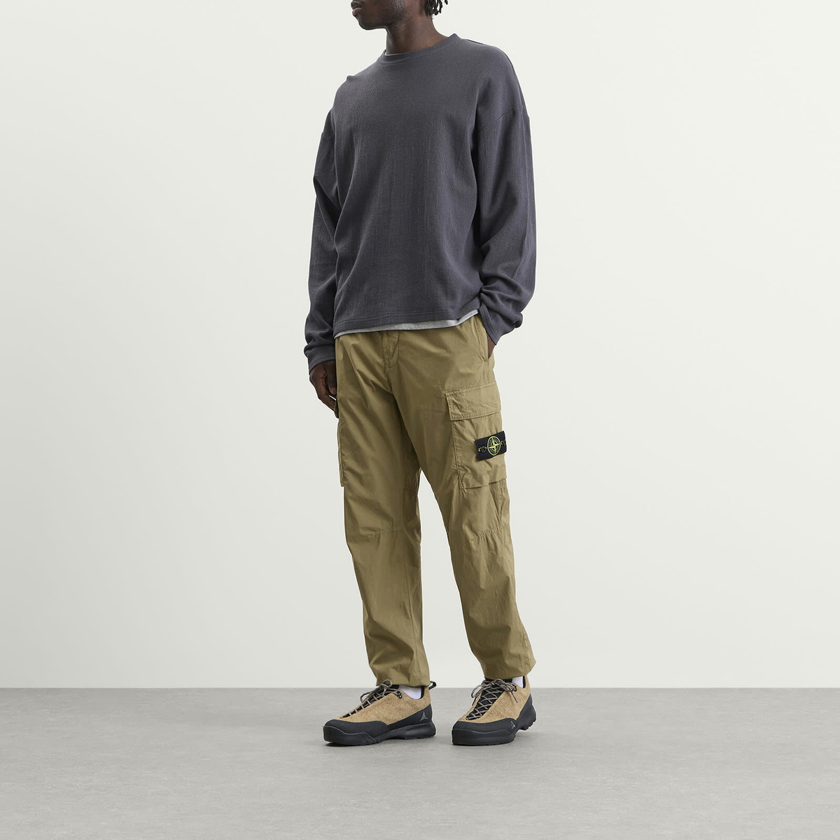 Stone Island Men's Paracadute Cargo Trousers in Military Green