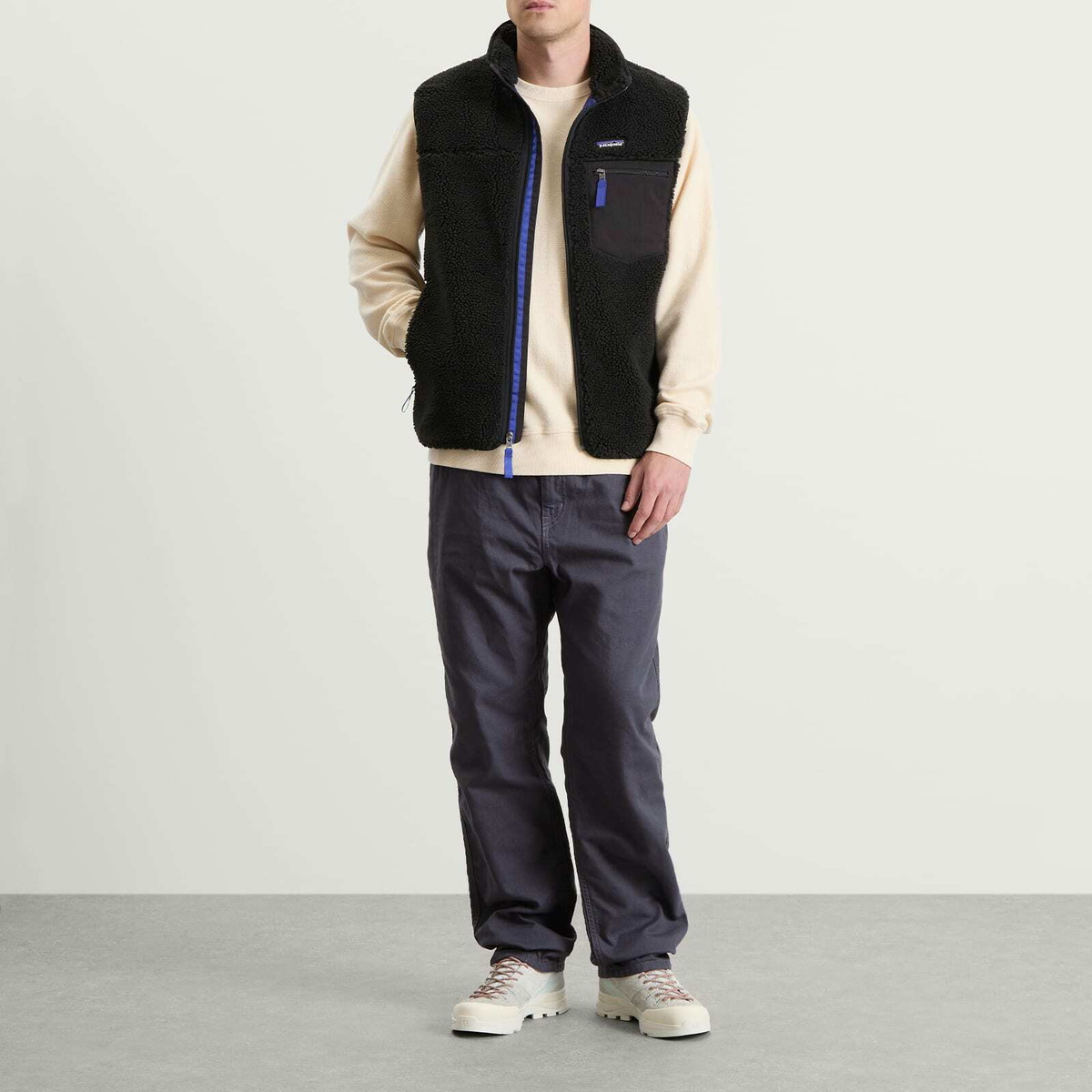 Patagonia Men's Point Reyes Canvas Gi Trousers in Smolder Blue