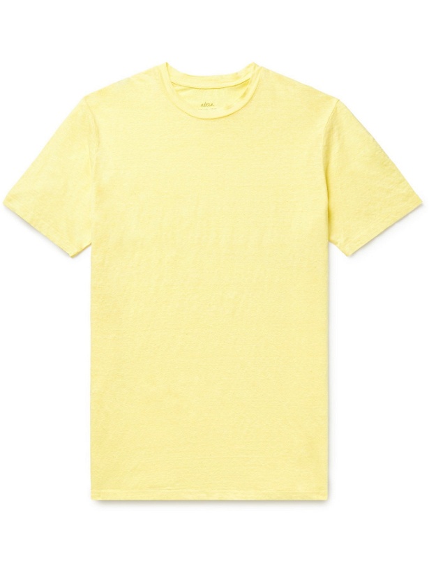 Photo: ALTEA - Slub Stretch-Linen T-Shirt - Yellow - S