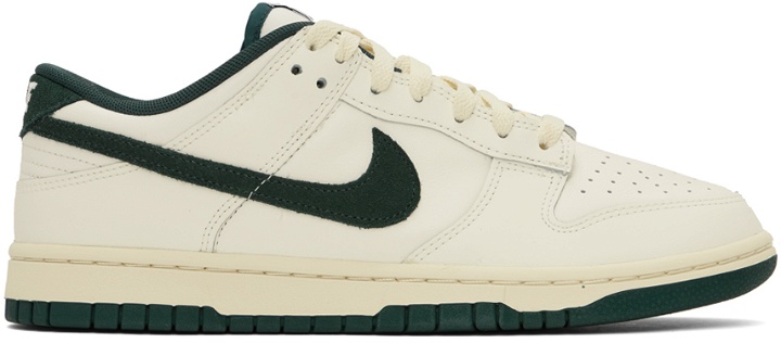 Photo: Nike White & Green Dunk Low Sneakers