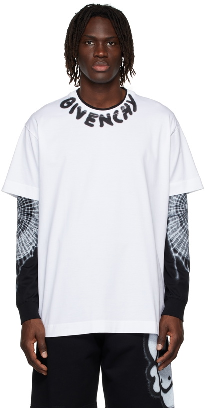 Photo: Givenchy White Chito Edition Oversized T-shirt