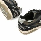 New Balance 204L Sneaker in Black