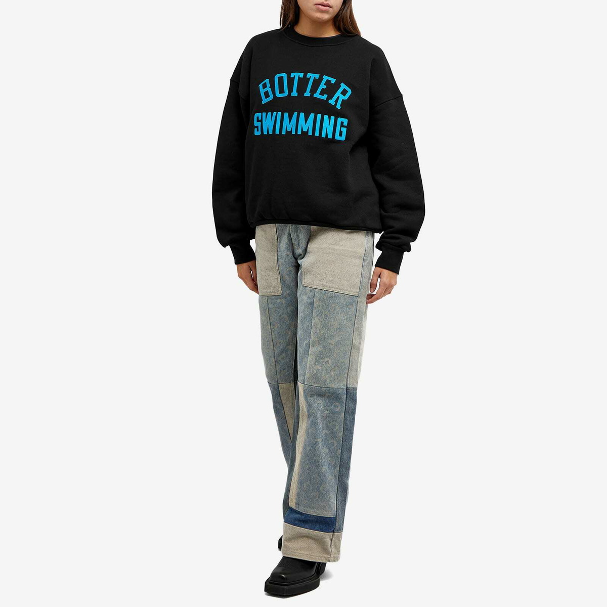 Botter Women's Swimming Crew Sweat in Blue