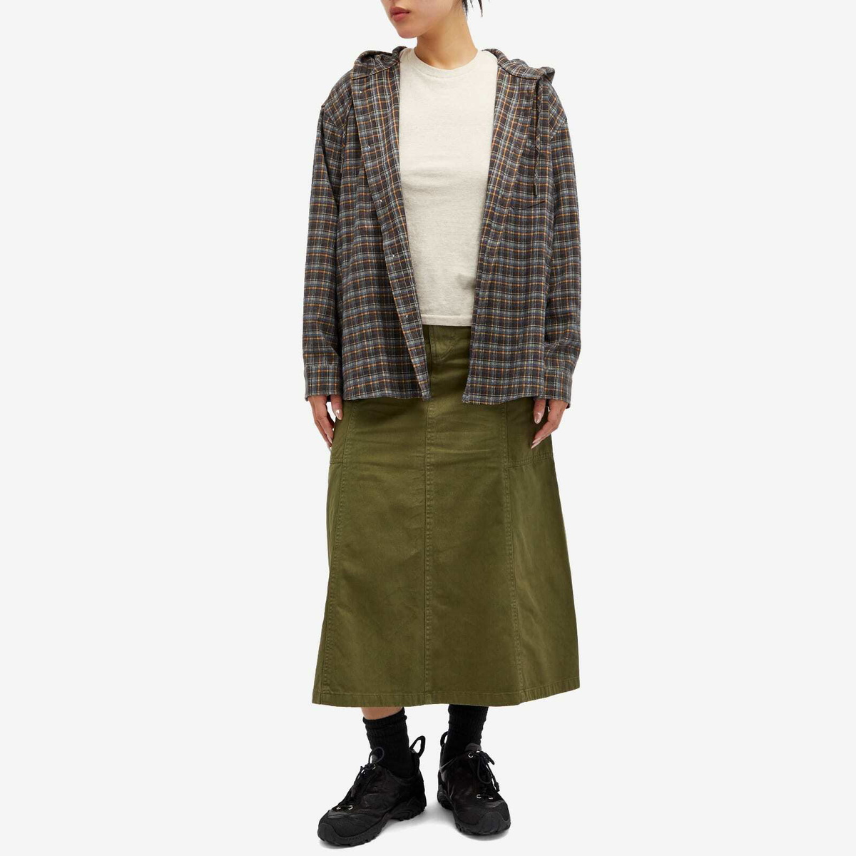 スカート LENINA GLADYS wool check skirt_martini olive Olive Knee Pleated Skirt | Aritzia INTL