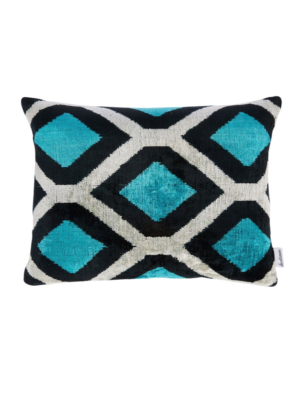 Photo: Les Ottomans Velvet Cushion