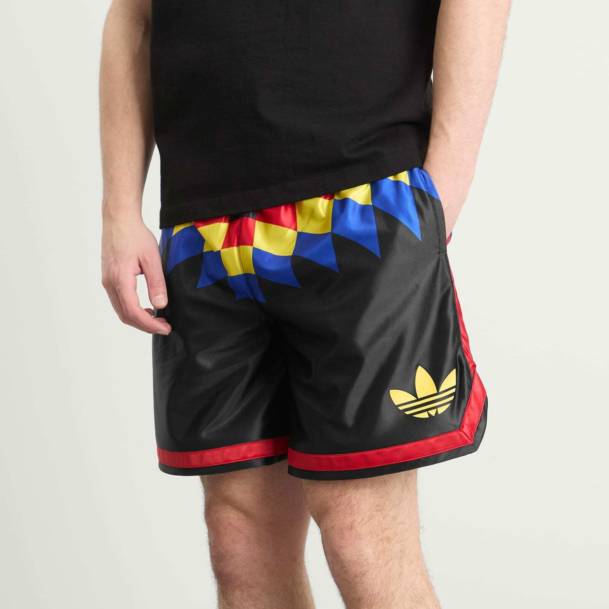 Adidas Men's Basketball Diamond Pack Short in Black/Collegiate Red