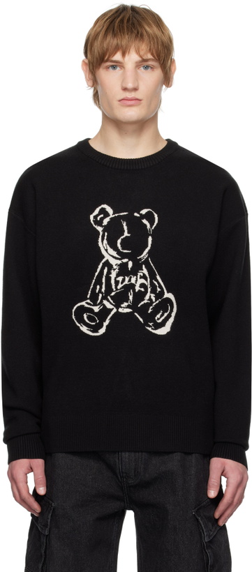 Photo: Izzue Black Bear Crewneck Sweater
