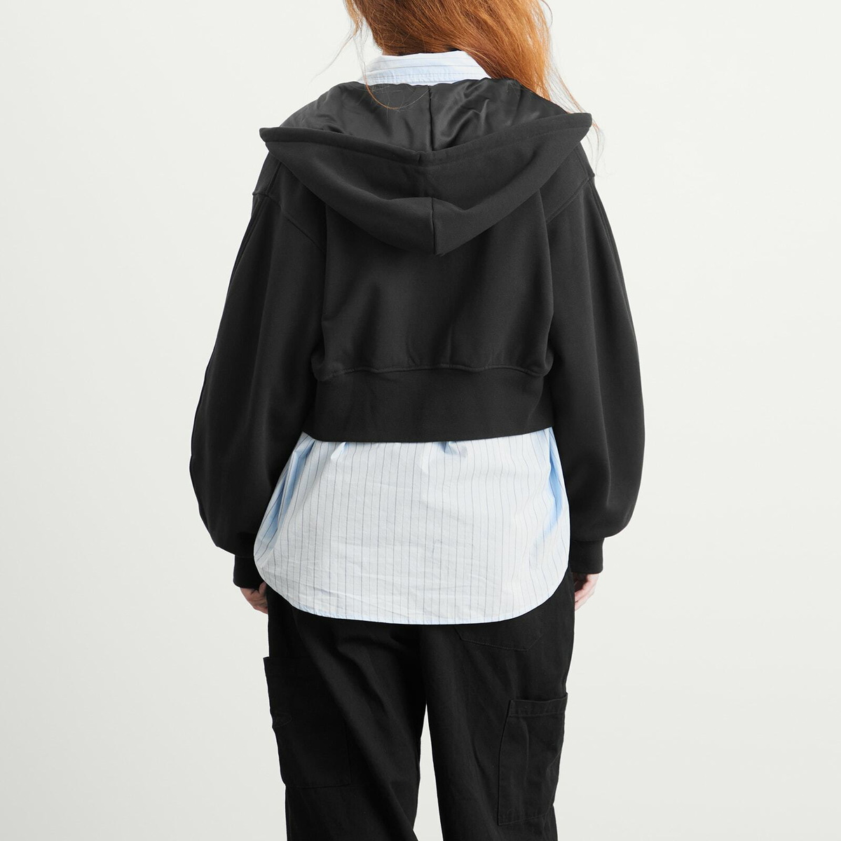 Air Jordan Women's Flight Fleece Crop Hoodie in Black/Smoke Grey