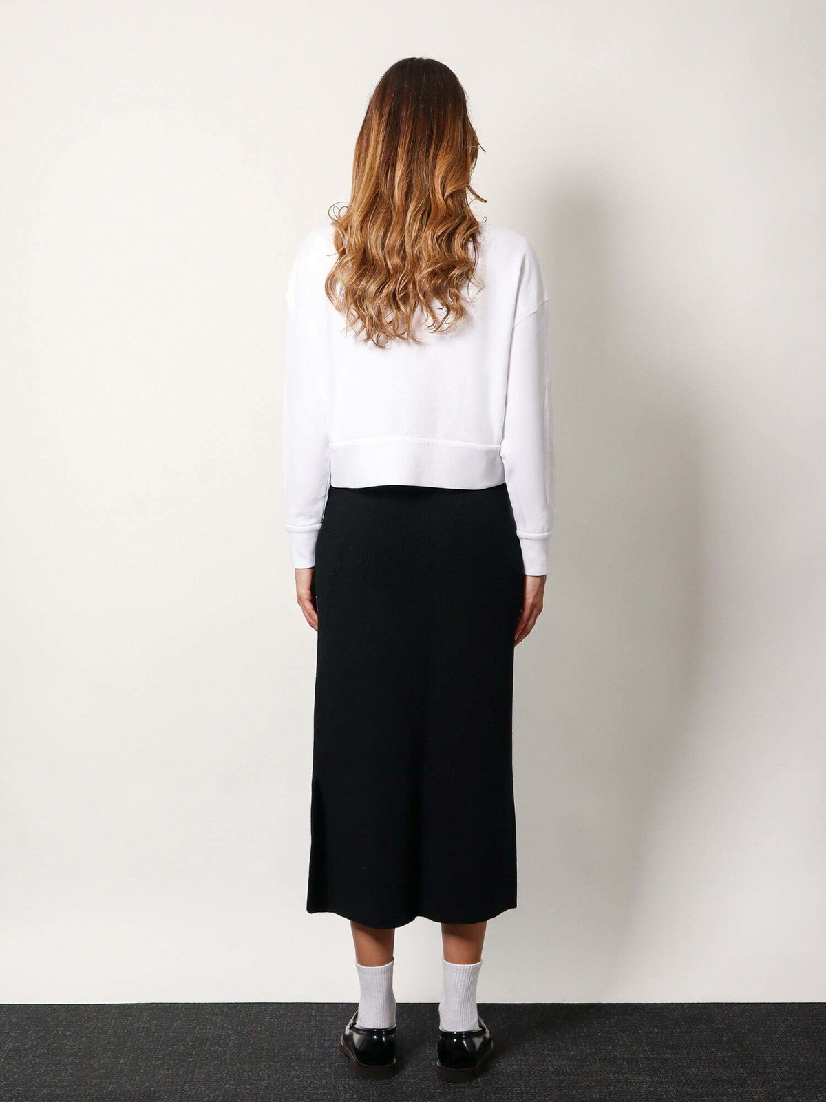 フィットネストップス BRUNELLO CUCINELLI Women Sweater MH827FB706C600 White Brunello Cucinelli - White Cotton Monili V-Neck Sweater