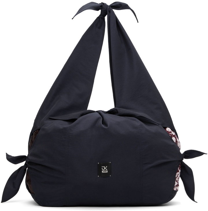 Photo: J.Kim Navy Bale Bag
