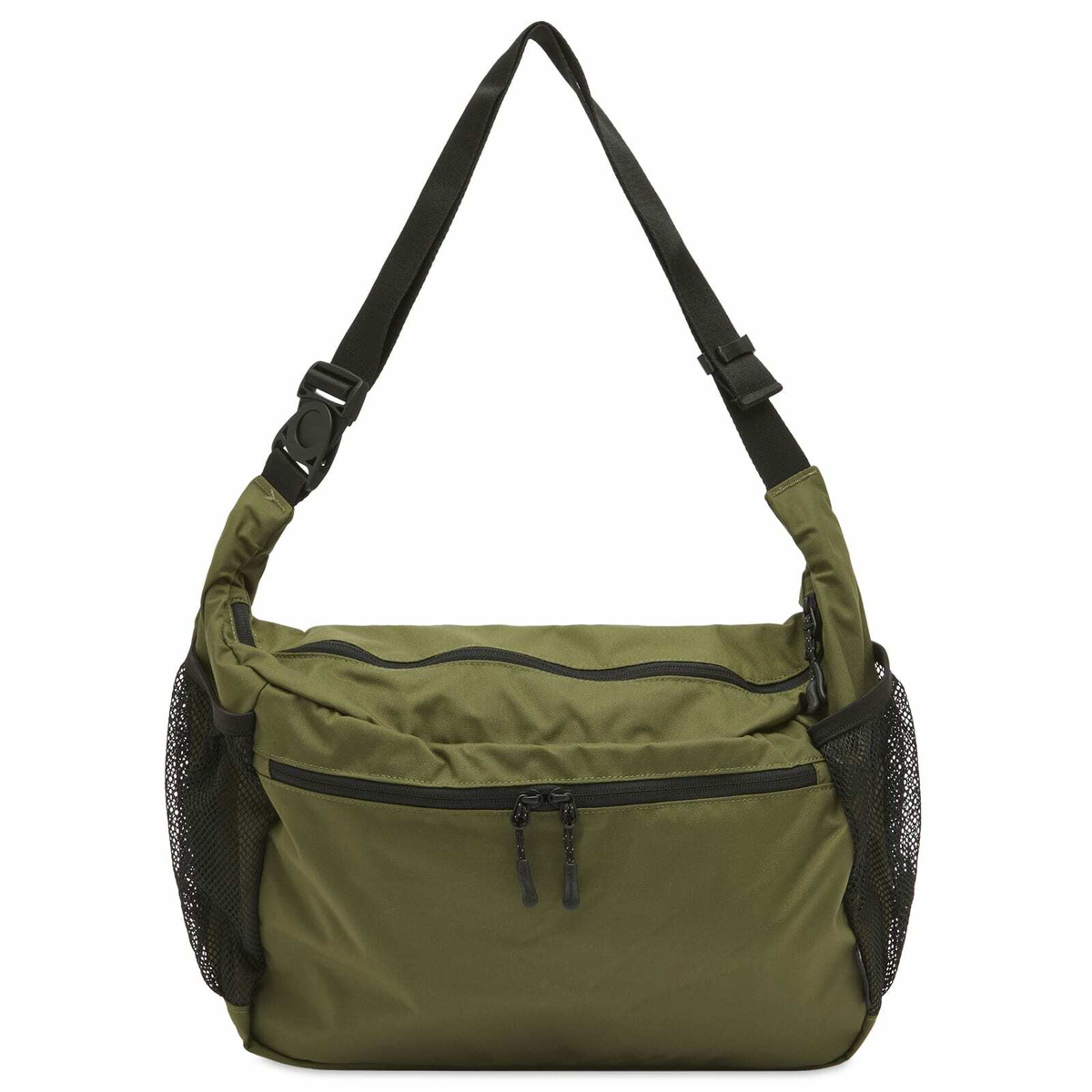 Snow Peak Men's Everyday Use Middle Shoulder Bag in Olive 