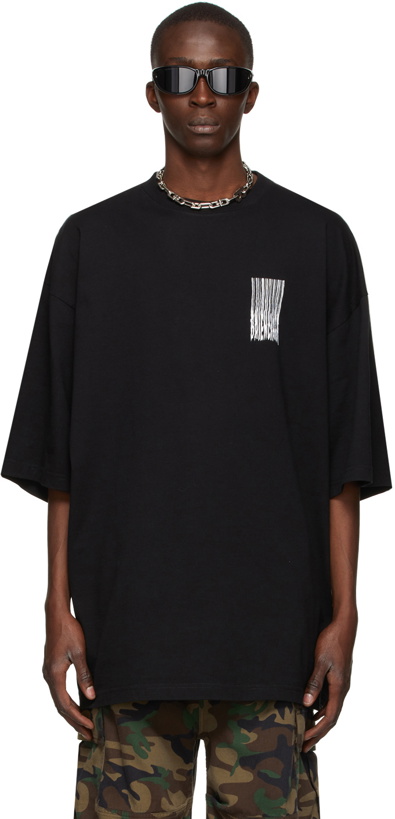 Photo: Balenciaga Black Vintage Jersey Wide Fit Barcode T-Shirt
