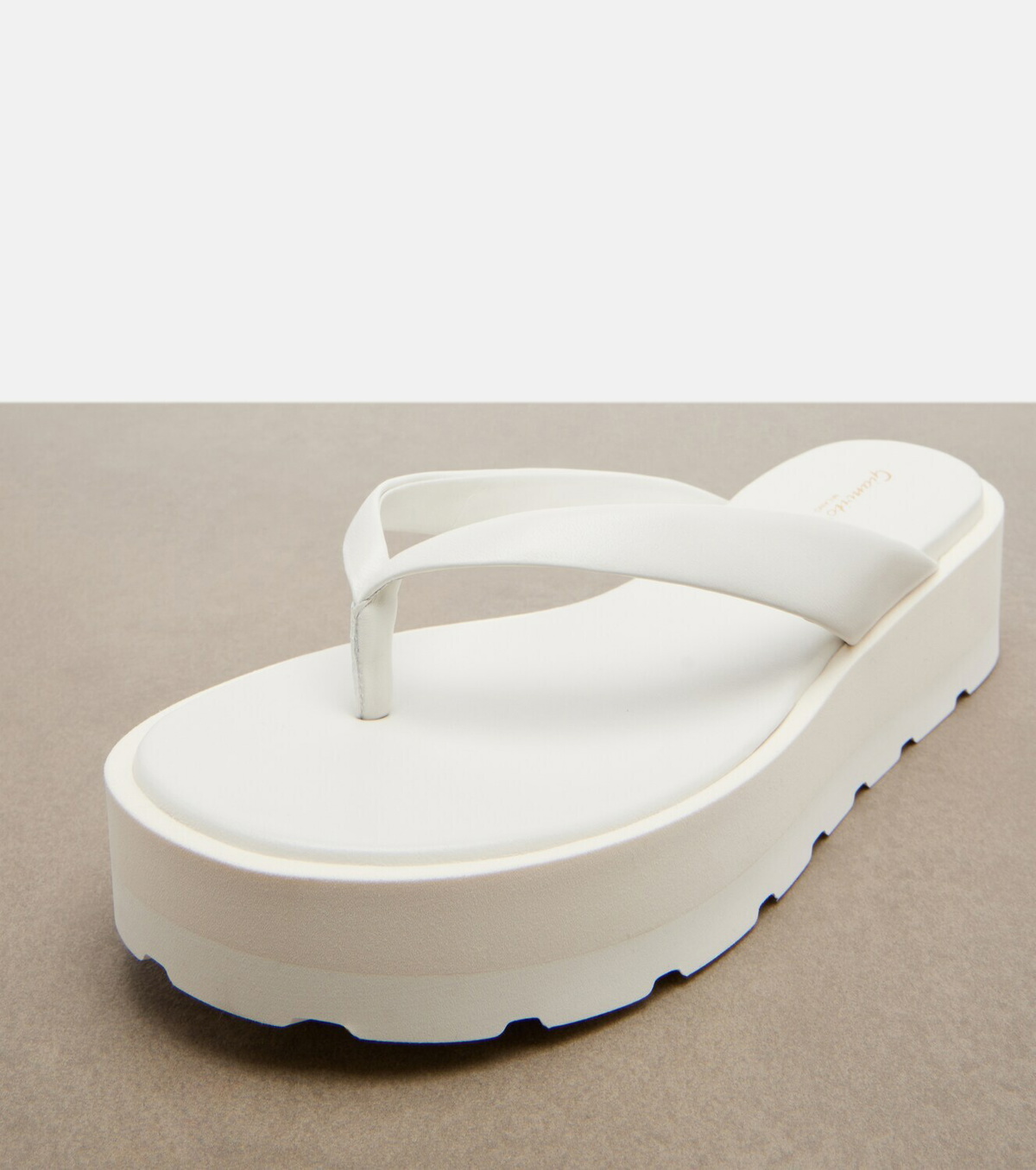 Gianvito Rossi Leather platform thong sandals