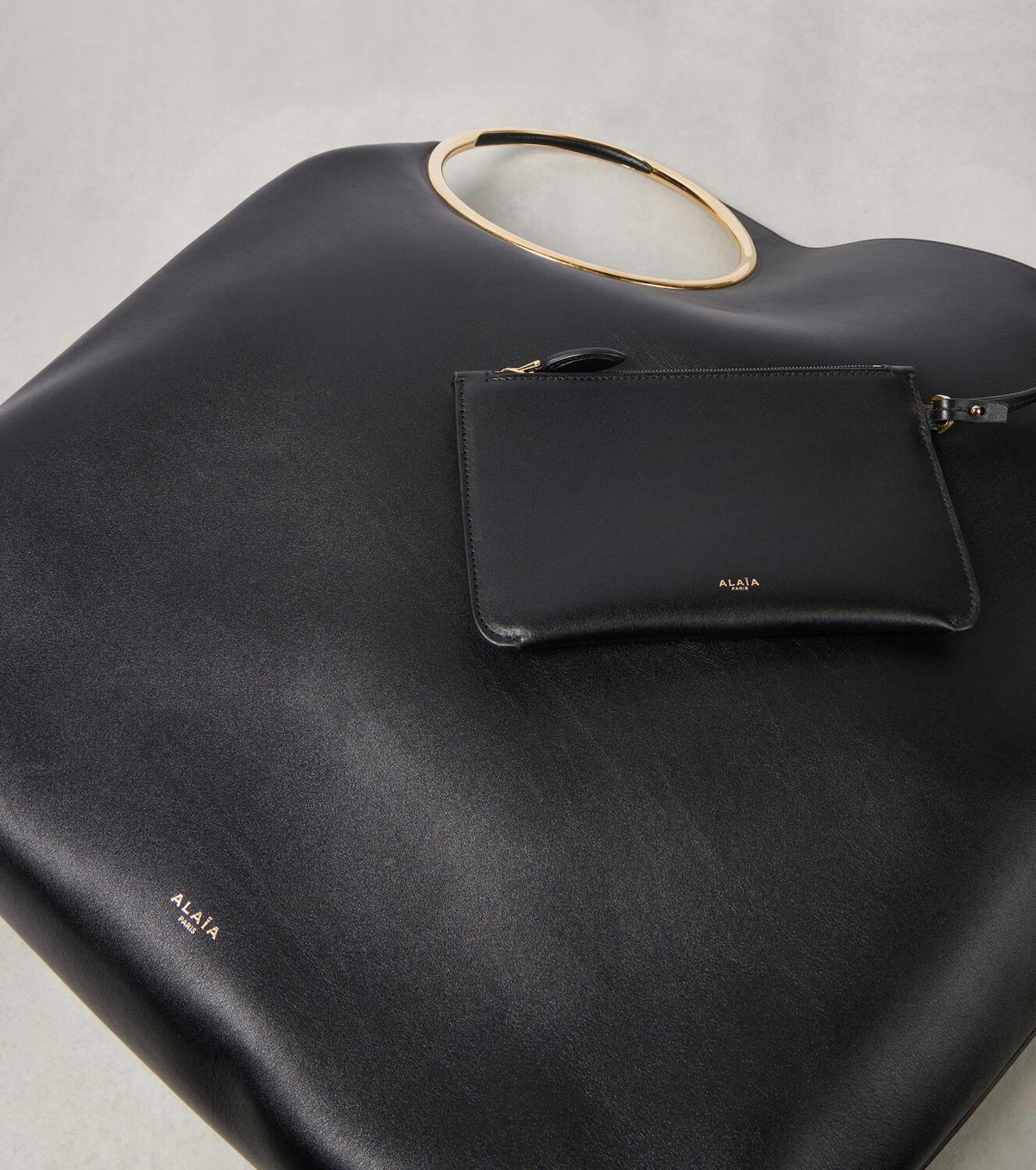 Alaïa Ring XL leather tote bag