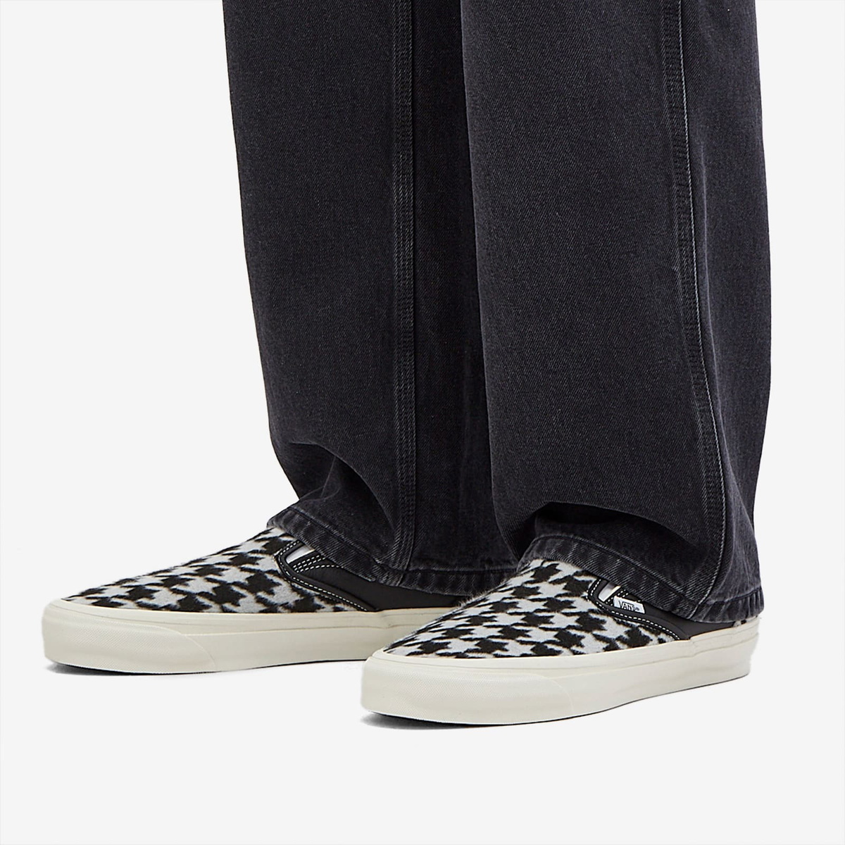 Men’s slip-on on sale canvas shoes in Houndstooth