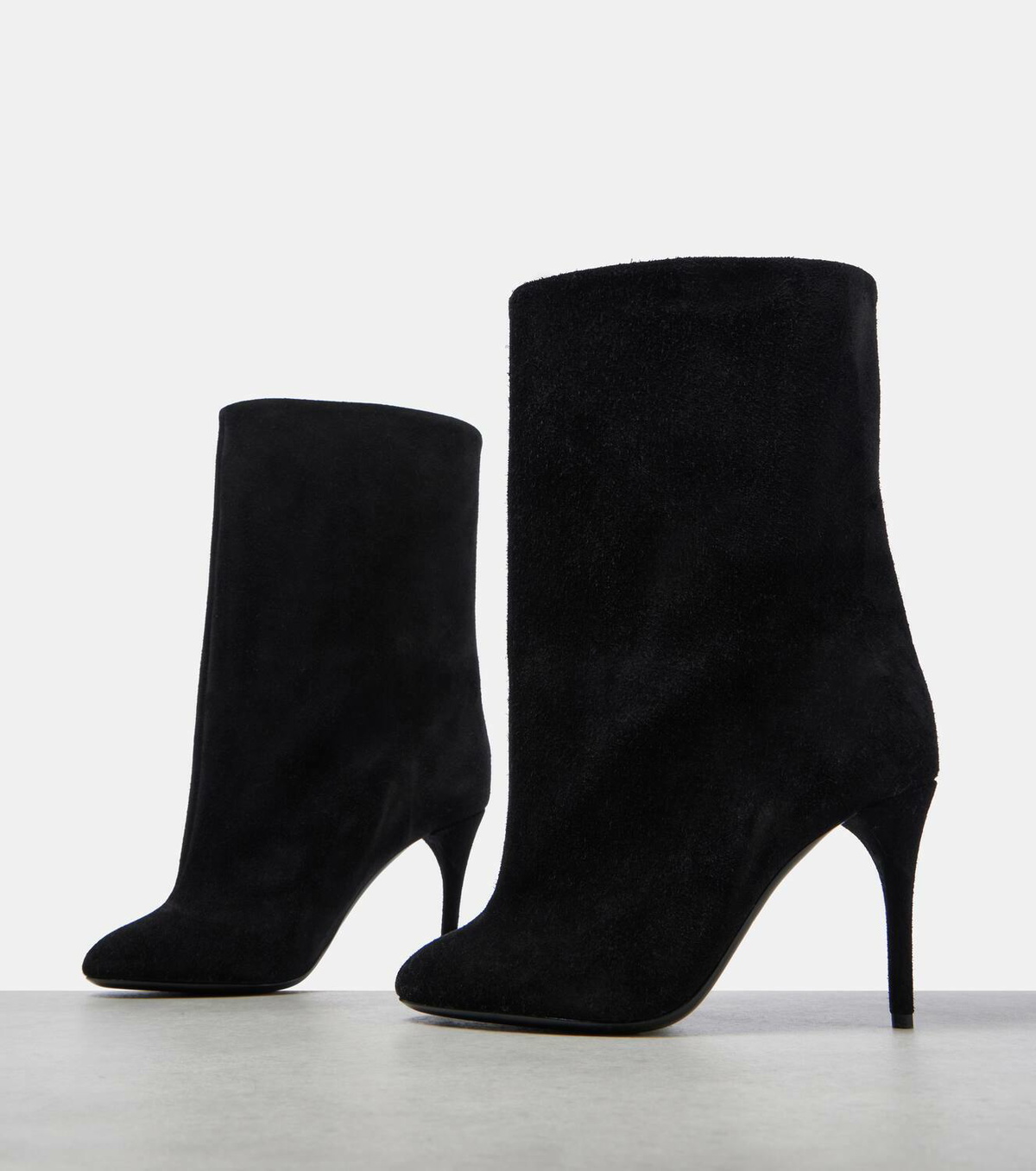 Alaïa Suede ankle boots