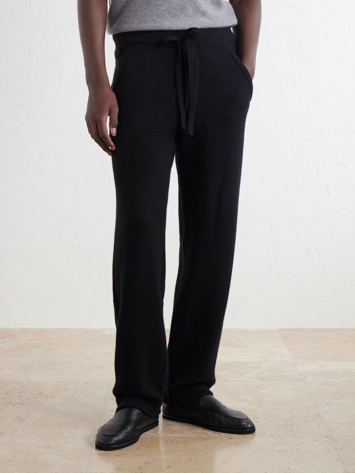 God's True Cashmere - Straight-Leg Cashmere Drawstring Trousers - Black