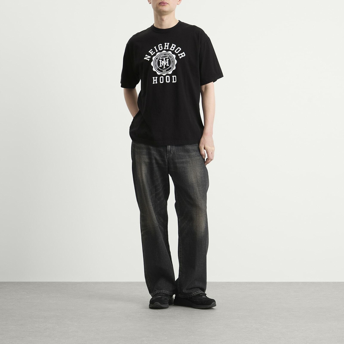 Neighborhood Men's SS-4 T-Shirt in Black