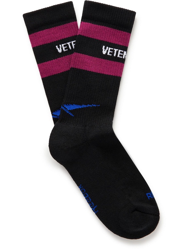 Photo: VETEMENTS - Reebok Striped Logo-Jacquard Cotton-Blend Socks - Black