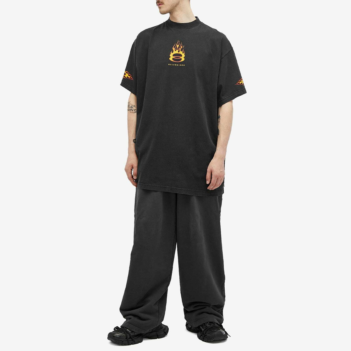 【送料関税込】Balenciaga Flame Short Sleeve T Shirt Balenciaga Men's Flame Short Sleeve T Shirt in Washed Out