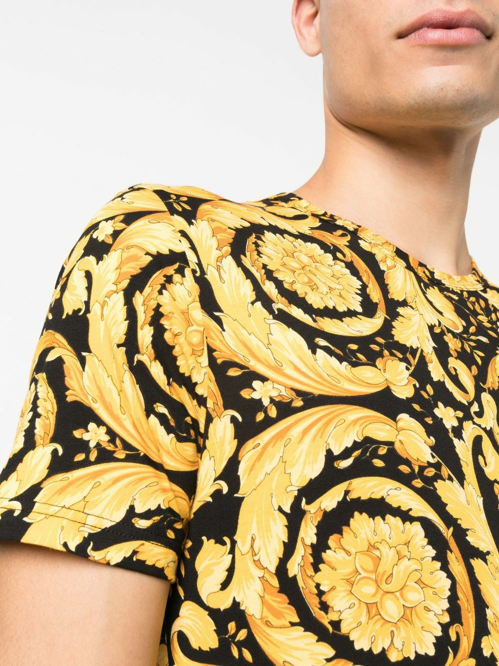Versace Black Barocco Print T-Shirt Versace