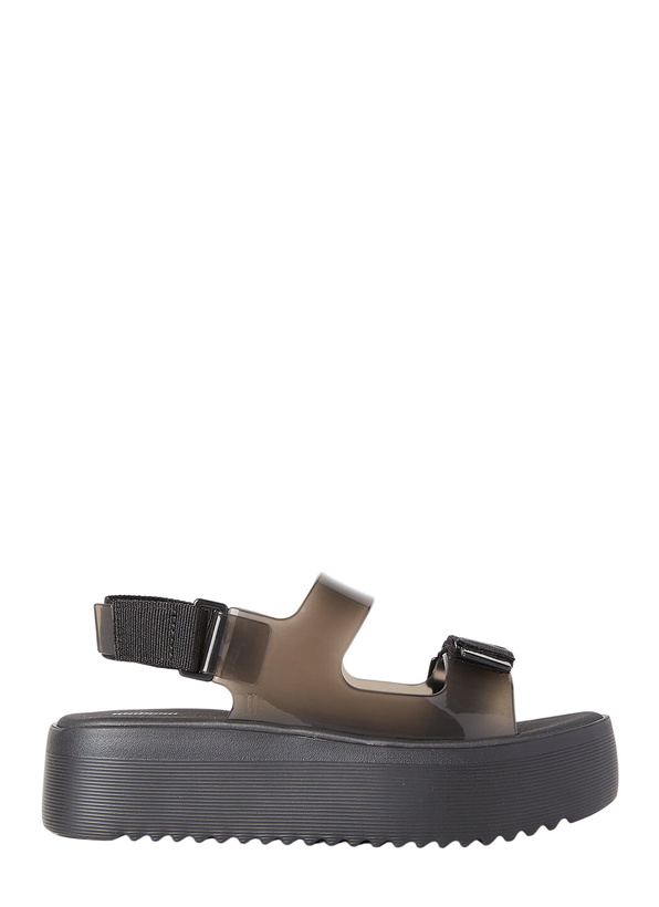 Photo: Melissa Brave Papete Sandals