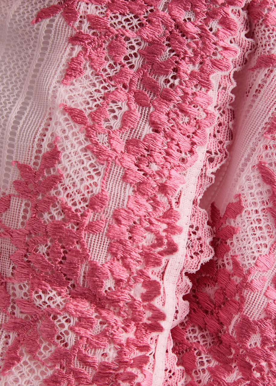 Wacoal Embrace Lace Embroidered Briefs Pink